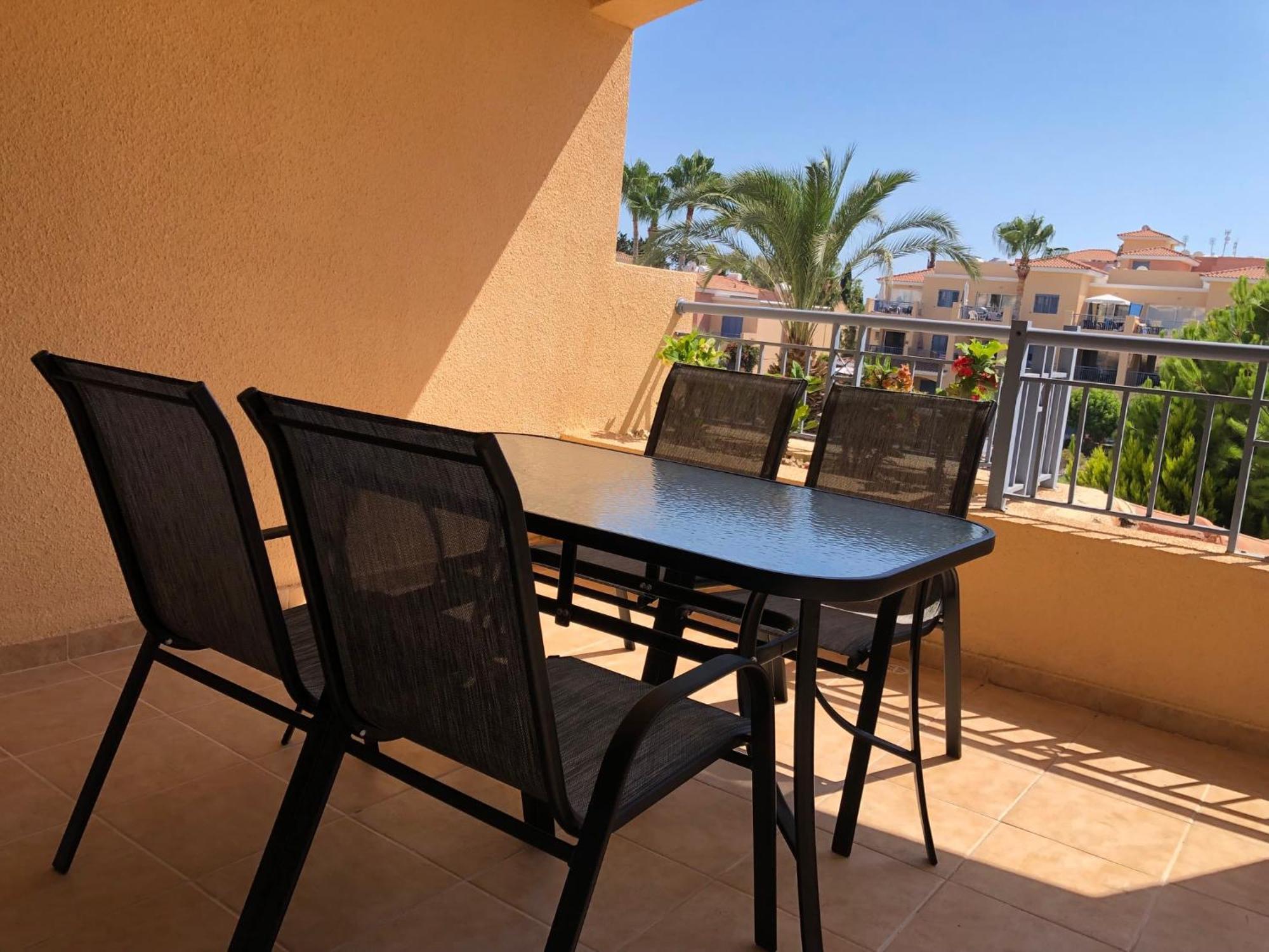 Apartament Limnaria Gardens - Modern Sunny 2 Bed Pafos